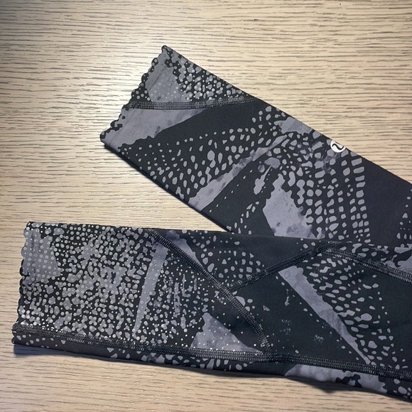 lululemon Tight Stuff Tight - Picture 13 of 16